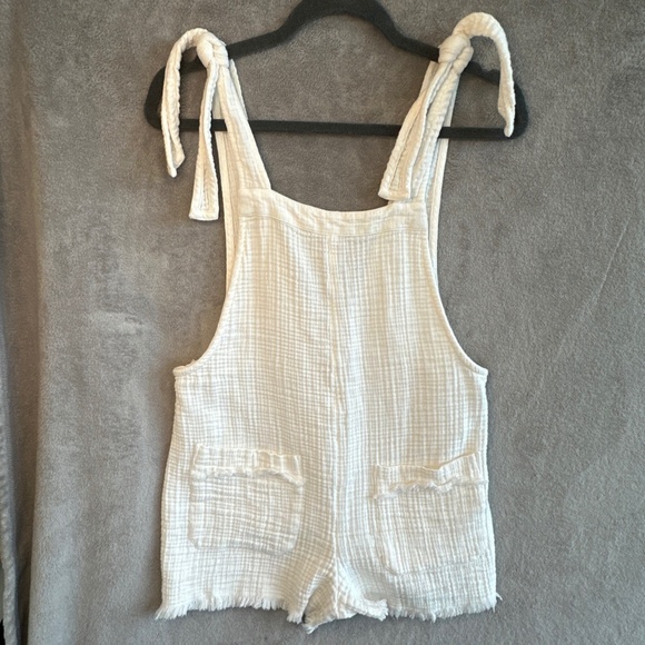 BILLABONG Beach Crush Short Overall White Cream Medium Romper Boho Beach Chic - Picture 1 of 7